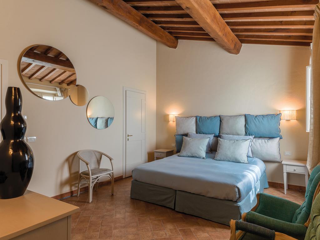 Resort Casale Le Torri Ponsacco Exterior photo